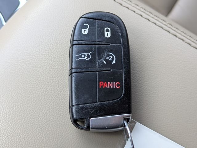 Used 2016 Beige Jeep Limited image 35