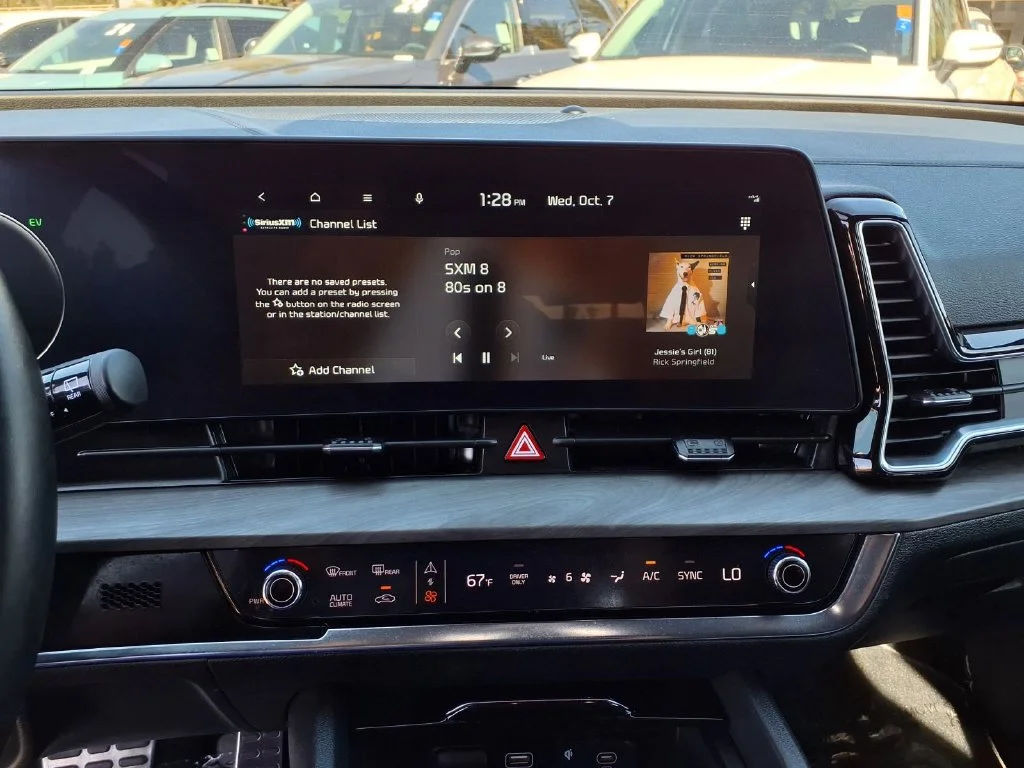 Certified Used 2025 Black Kia X-Line Prestige image 25