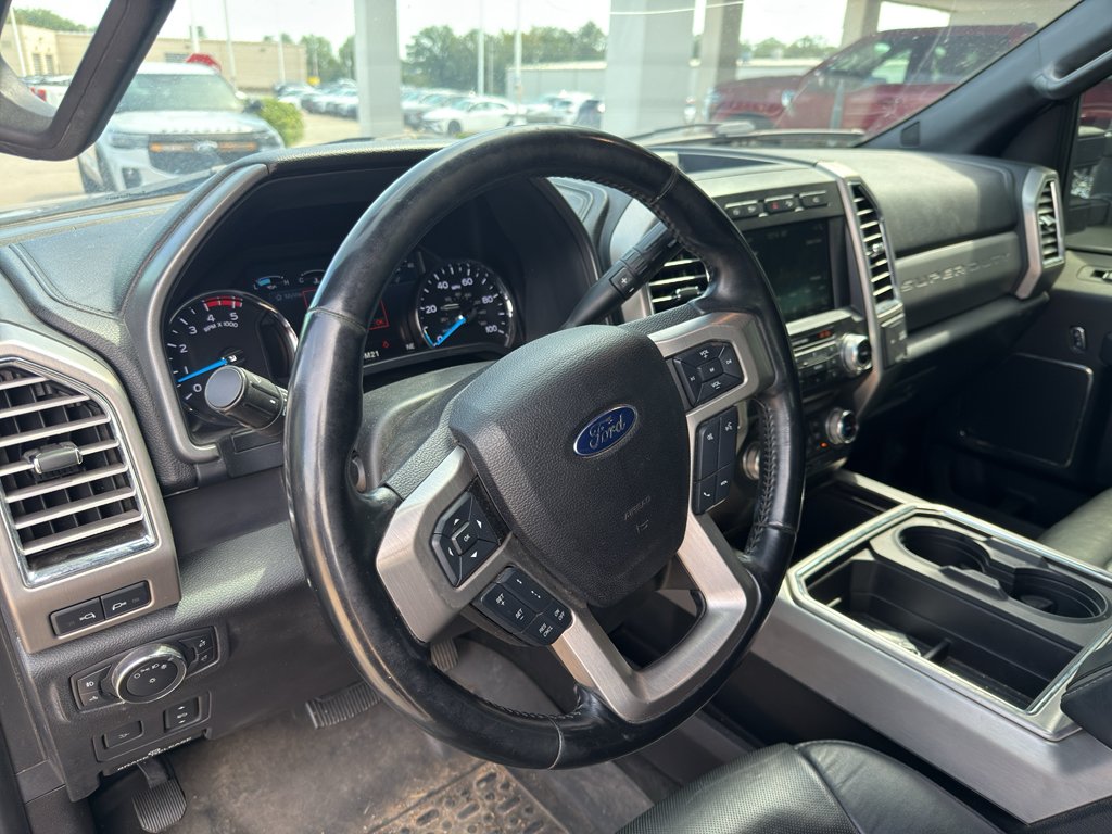 Used 2017 Magnetic Metallic Ford Platinum image 10
