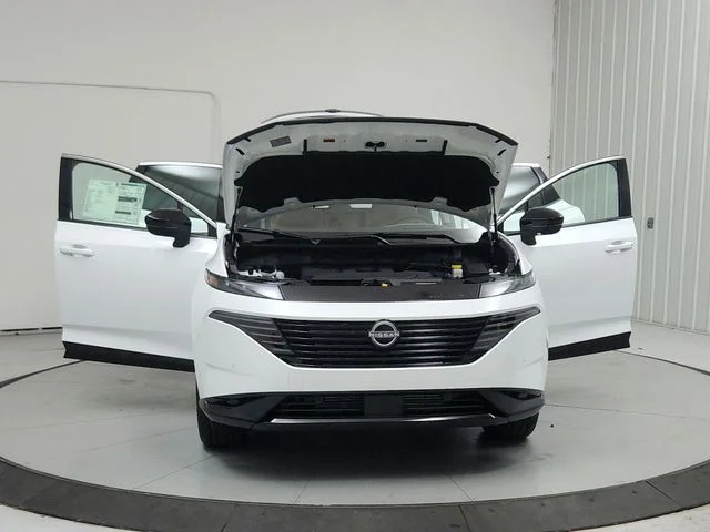 New 2026 White Nissan Platinum image 10