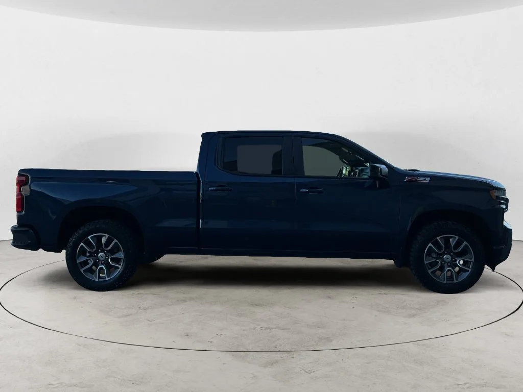 Used 2020 NORTHSKY BLUE METALLIC Chevrolet RST image 7