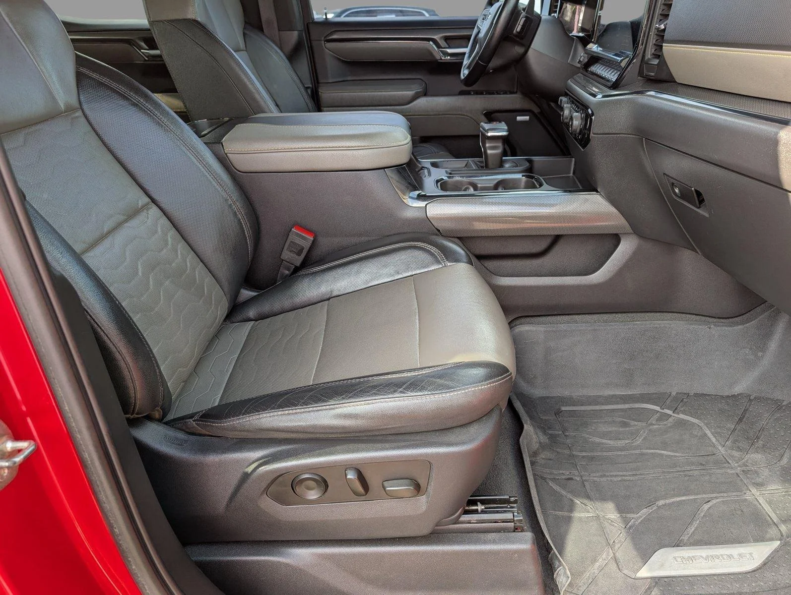 Used 2023 Red Hot Chevrolet ZR2 image 40