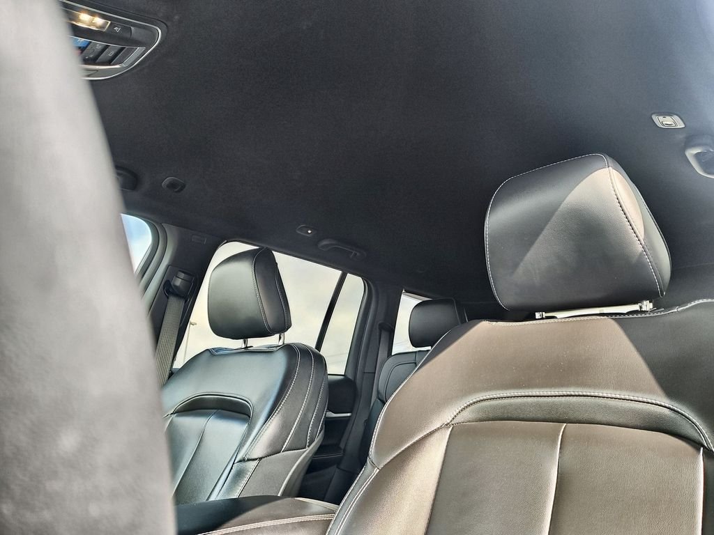 Used 2024 White Jeep Limited image 22