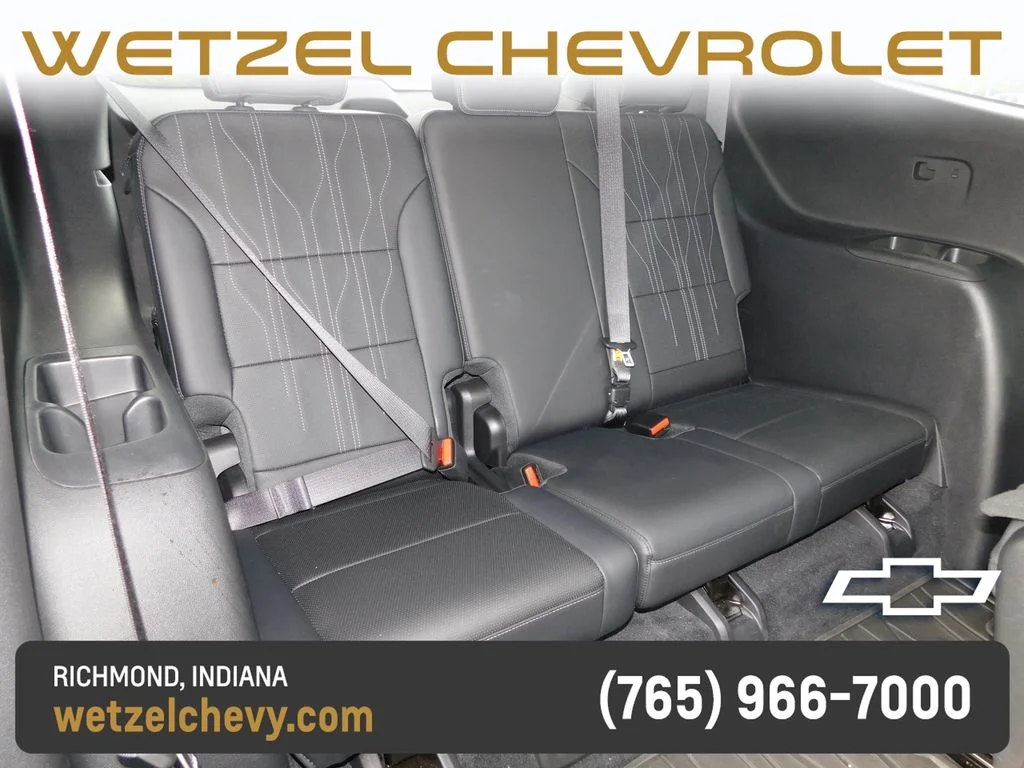 Used 2025 Gray Buick Avenir image 34