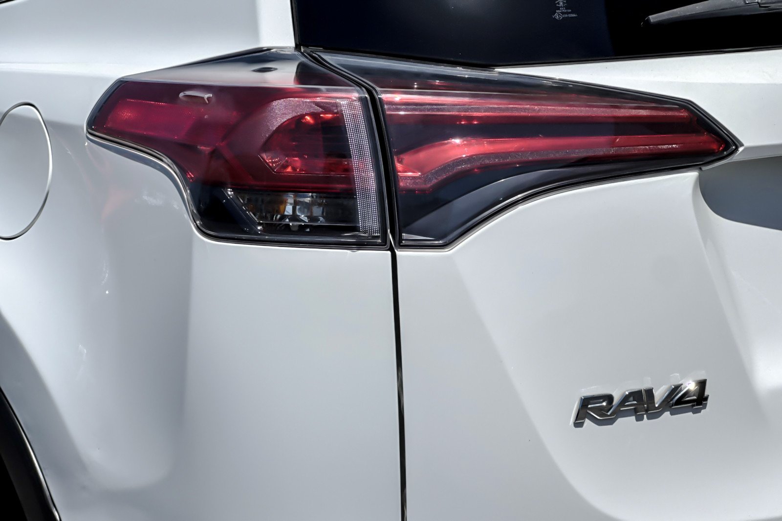 Used 2017 Super White Toyota LE image 25
