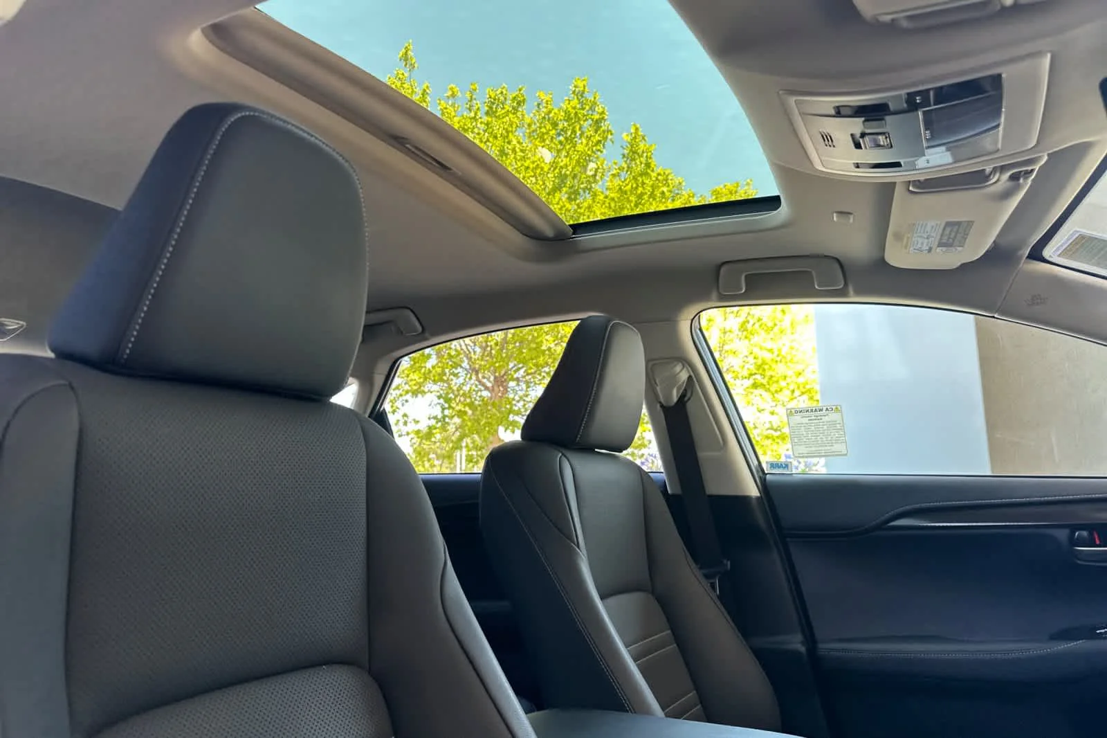 Used 2021 Atomic Silver Lexus  image 18