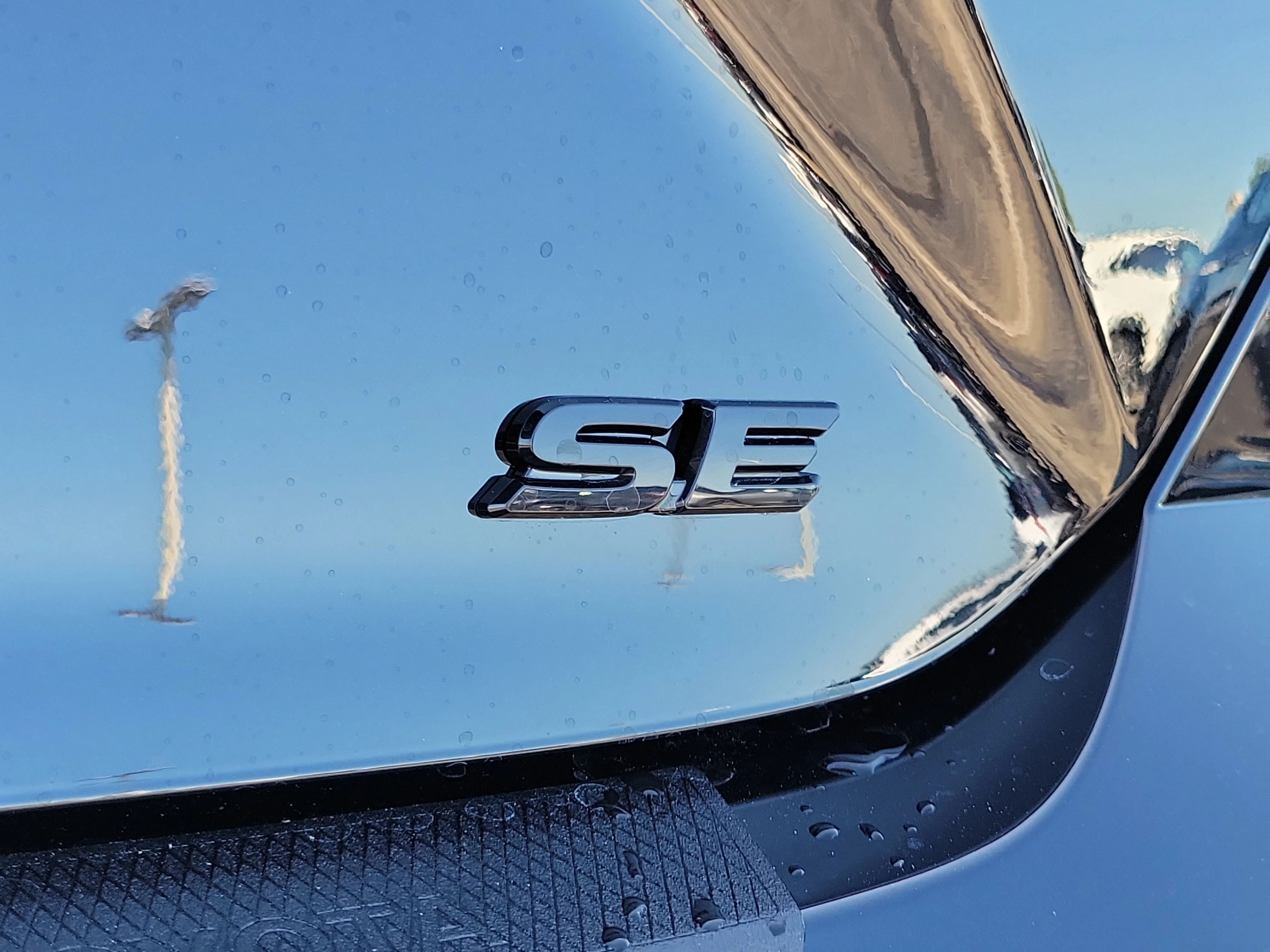 New 2026 Midnight Black Metallic Toyota SE image 7