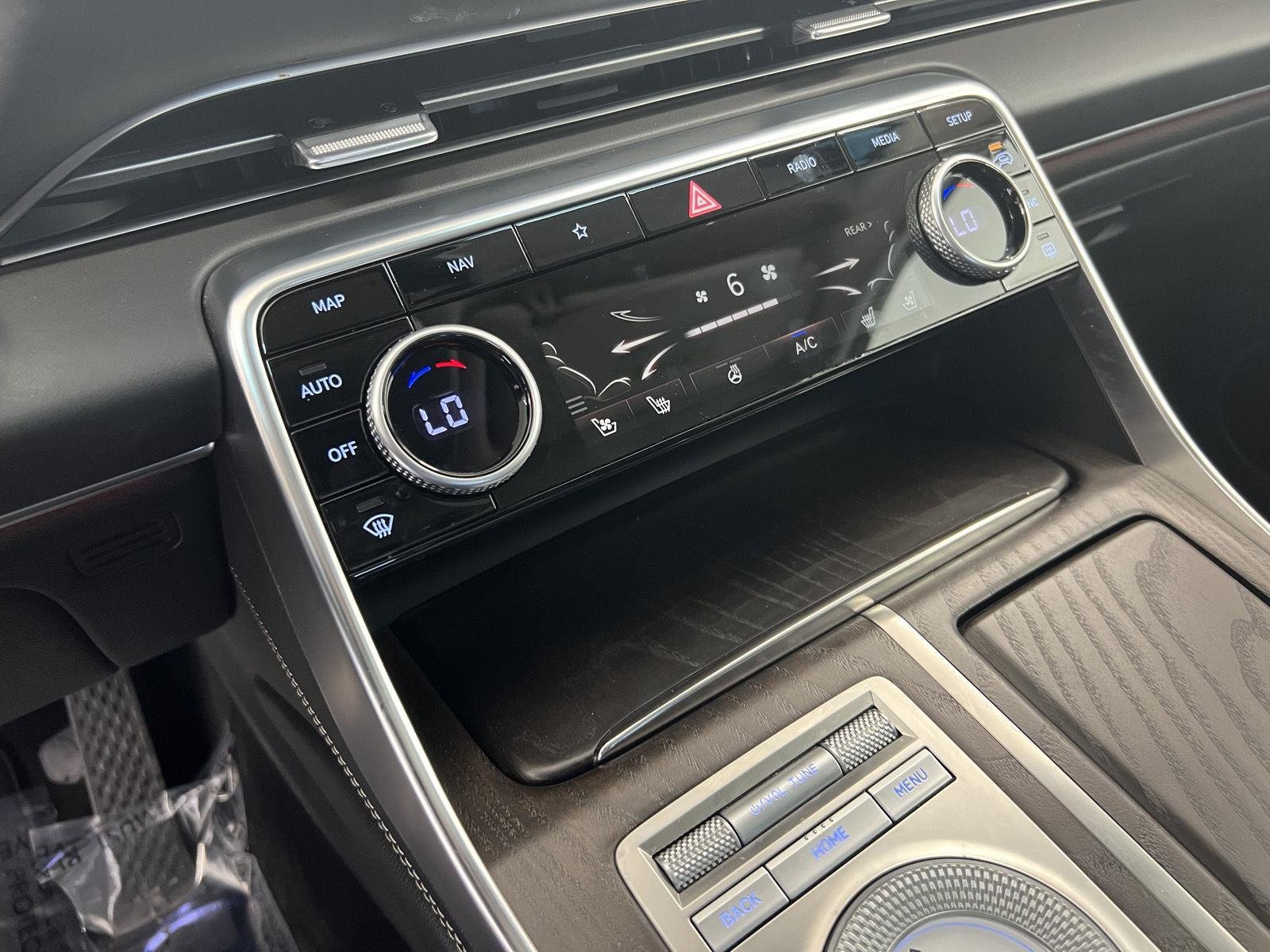 2021 GENESIS GV80 Standard - Photo 17