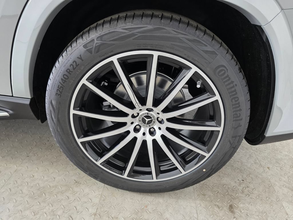 New 2026 MANUFAKTUR Alpine Grey Mercedes-Benz GLS 580 image 34
