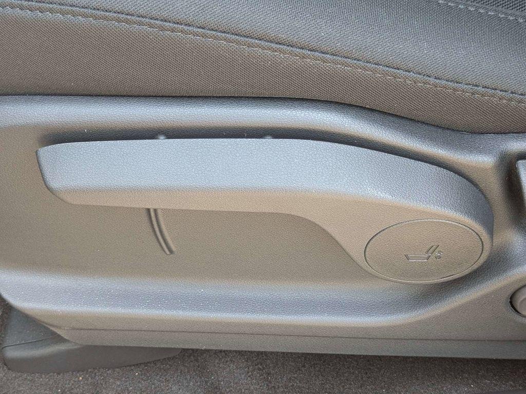 New 2026 Gray Hyundai SE image 20