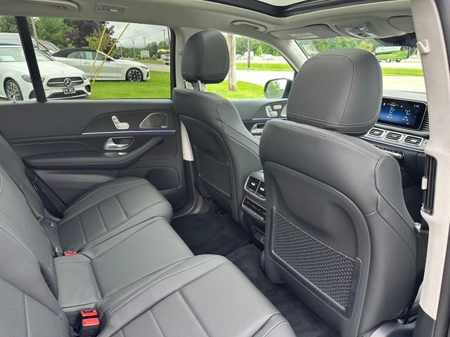 New 2026 Obsidian Black Metallic Mercedes-Benz GLS 450 image 19