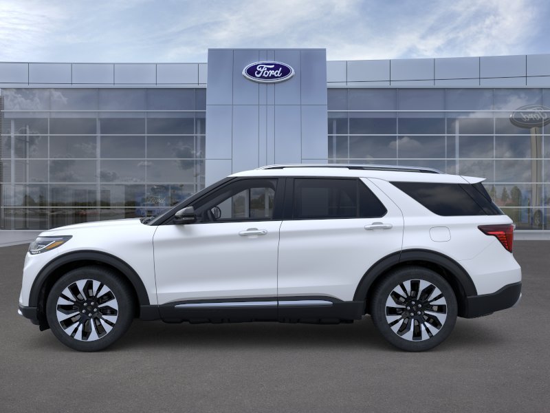 New 2026 Star White Metallic Tri-Coat Ford Platinum™ image 3