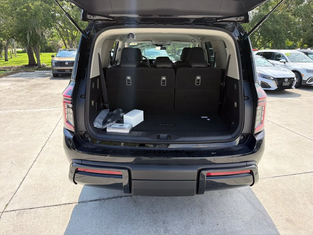 2026 Nissan Armada SV - Photo 30
