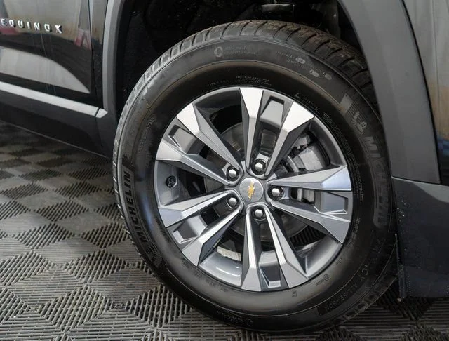 New 2027 Mosaic Black Metallic Chevrolet LT image 8