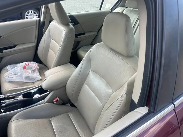 Used 2016 Red Honda EX-L image 10
