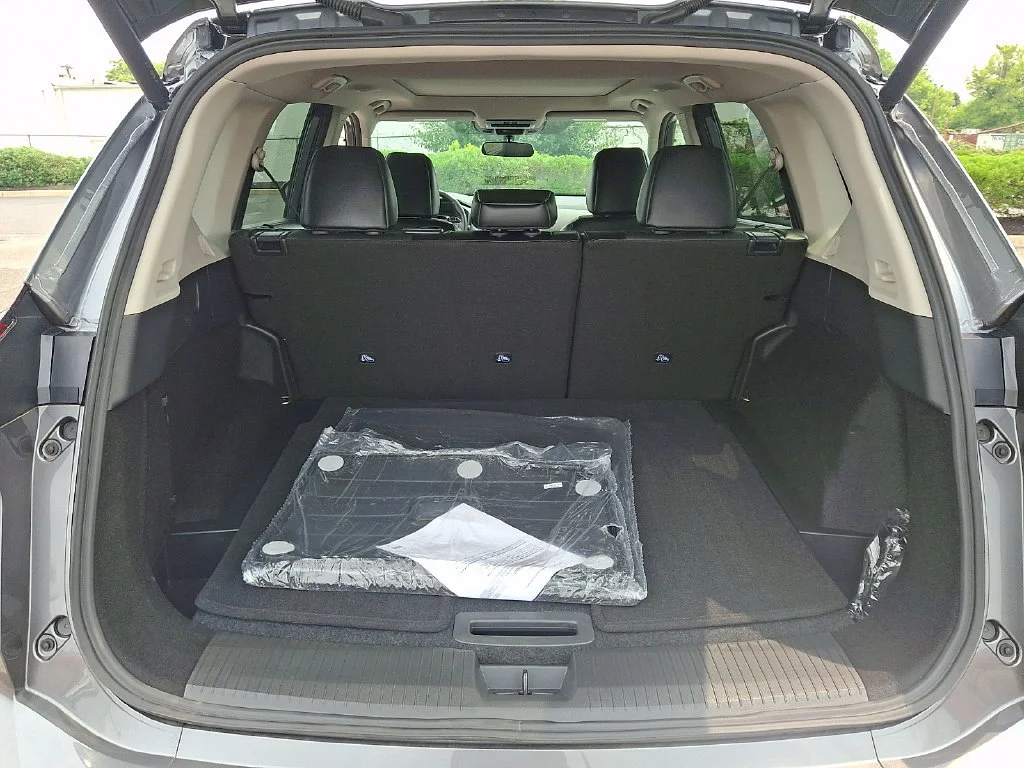 Used 2026 Gray Nissan SV image 31