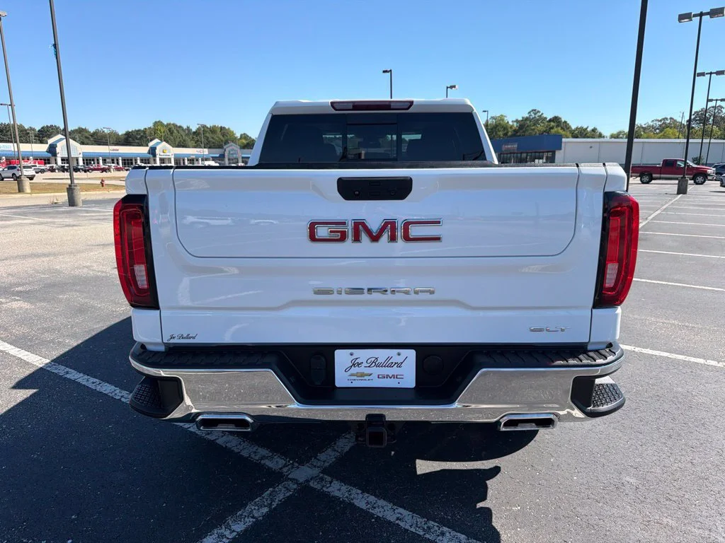 Used 2023 SUMMIT WHITE GMC SLT image 4