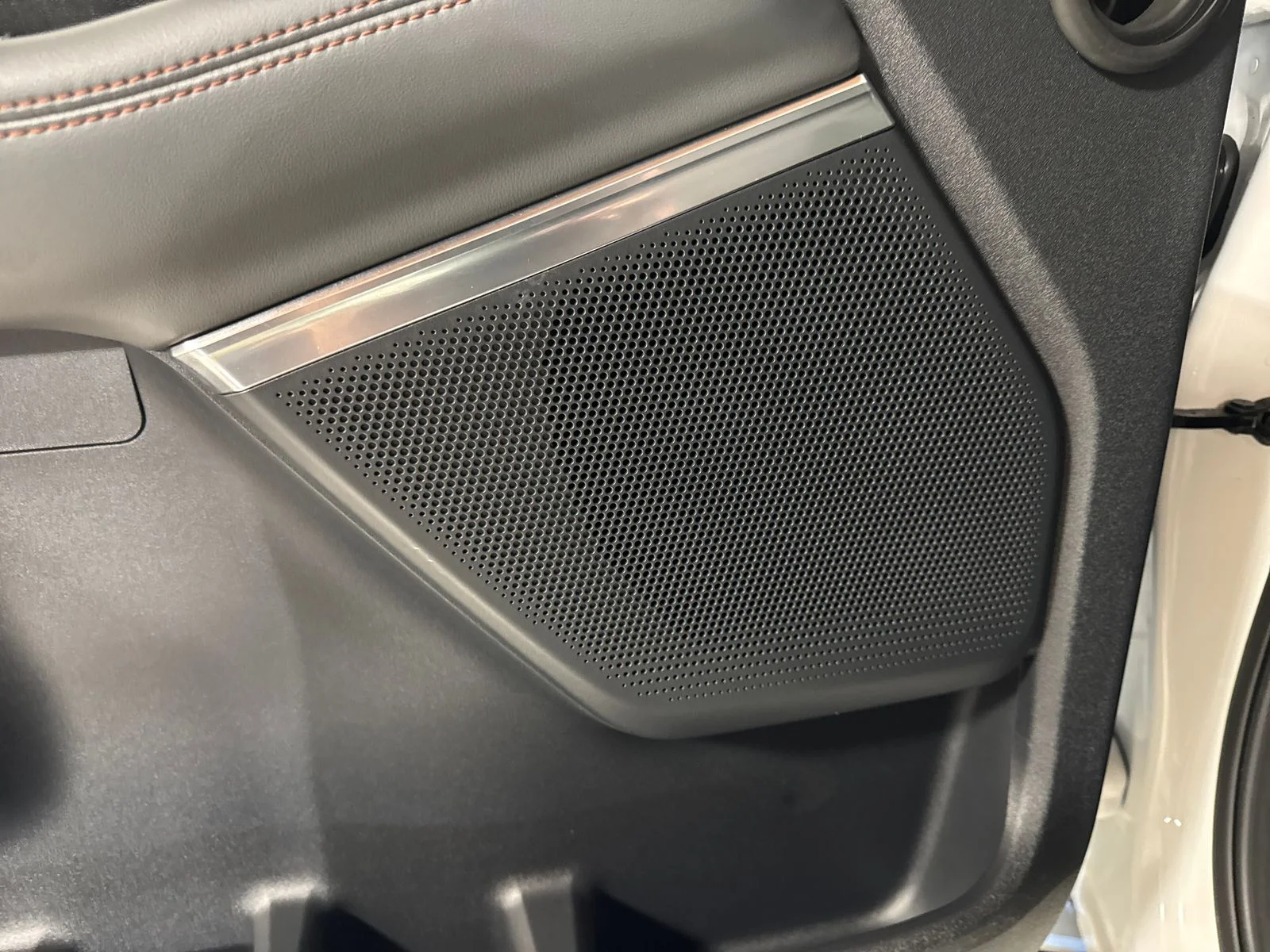 Used 2025 White Metallic Ford Active image 18