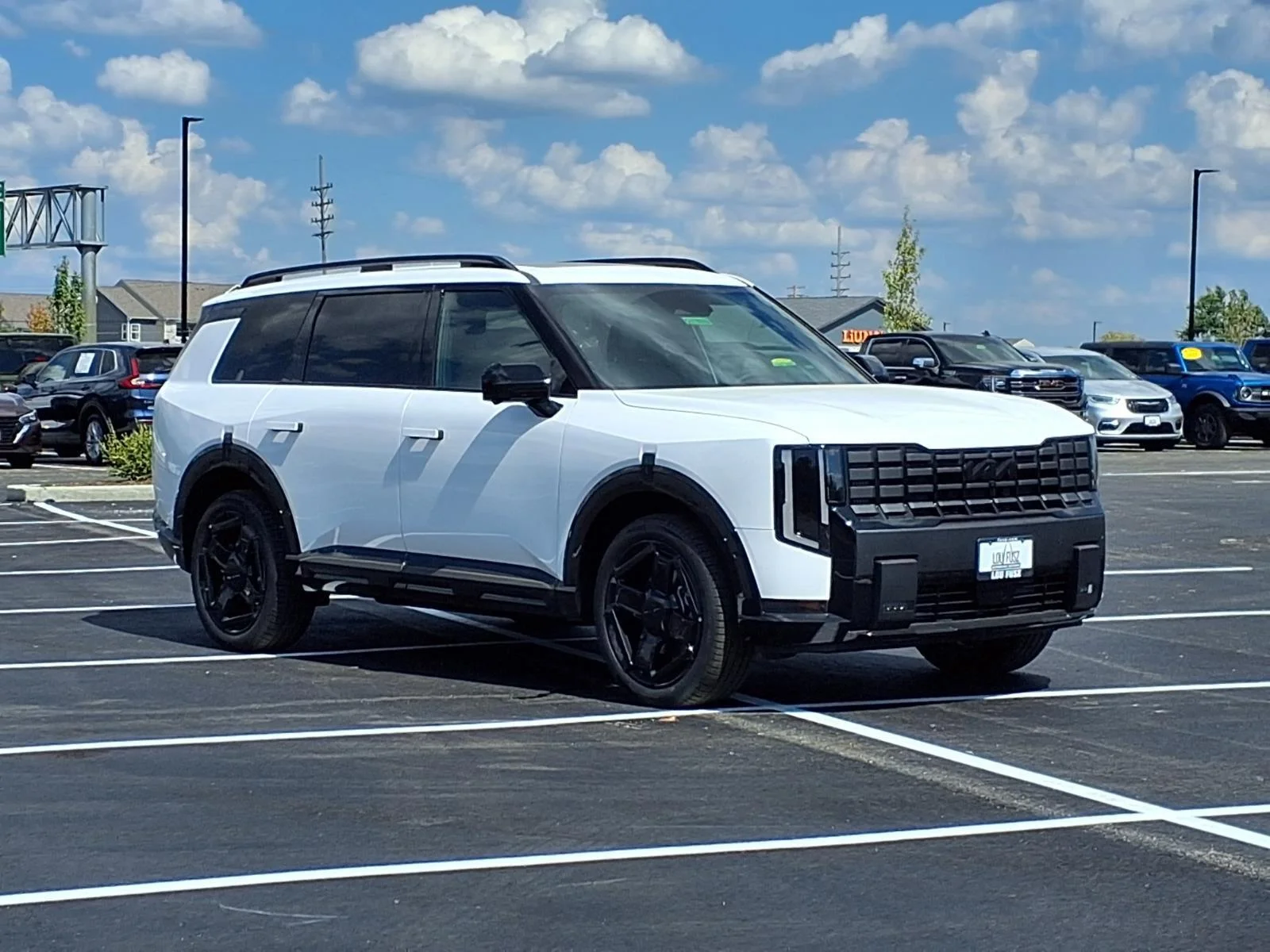 New 2027 Glacial White Pearl Kia X-Line SX image 23