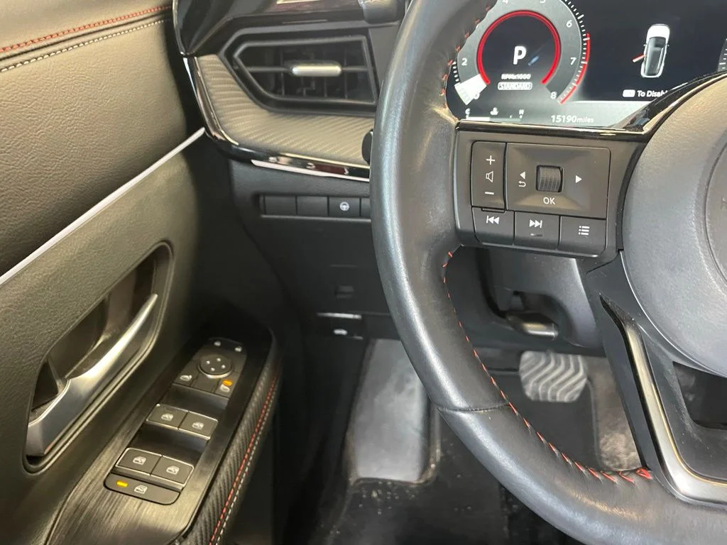 Certified Used 2025 Blue Nissan SR image 12