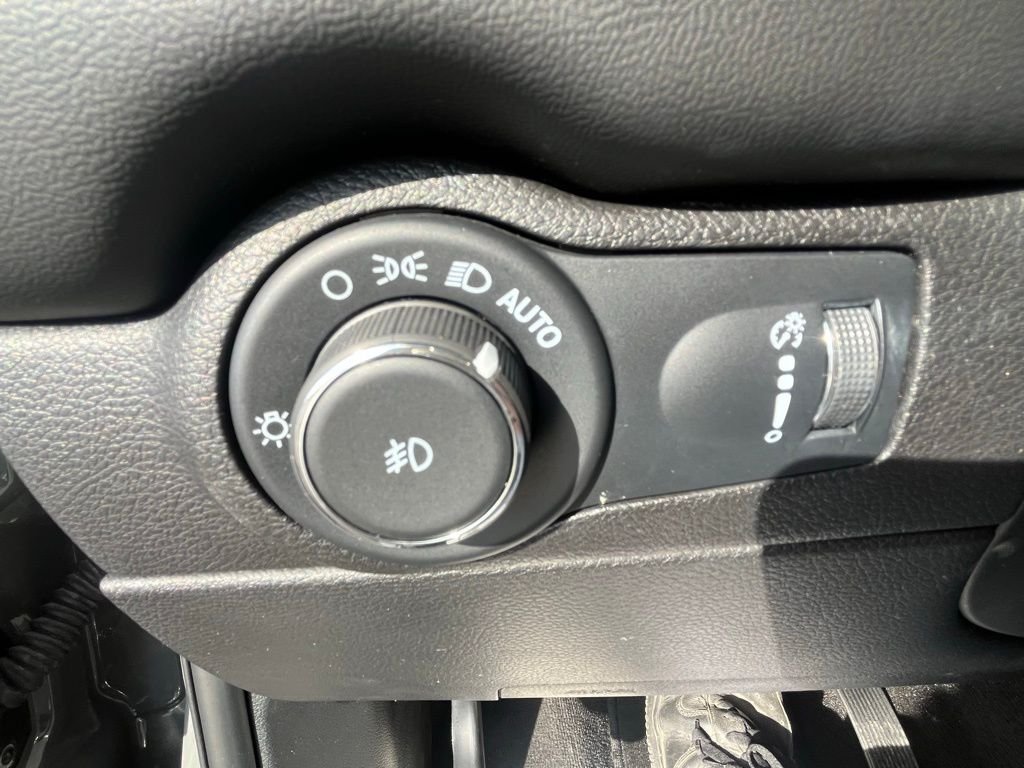 Used 2022 Gray Dodge R/T image 39