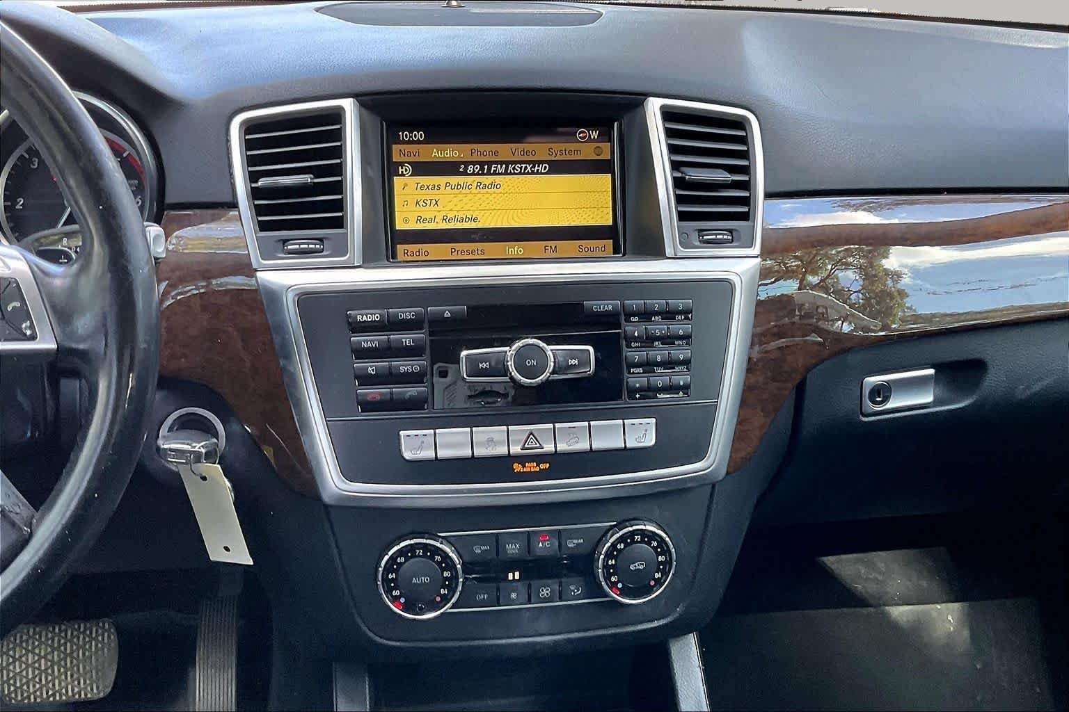 Used 2012 Iridium Silver Metallic Mercedes-Benz ML 350 BlueTEC® image 6