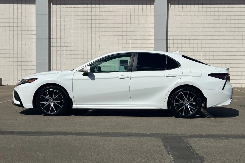 Used 2024 White Toyota SE image 9