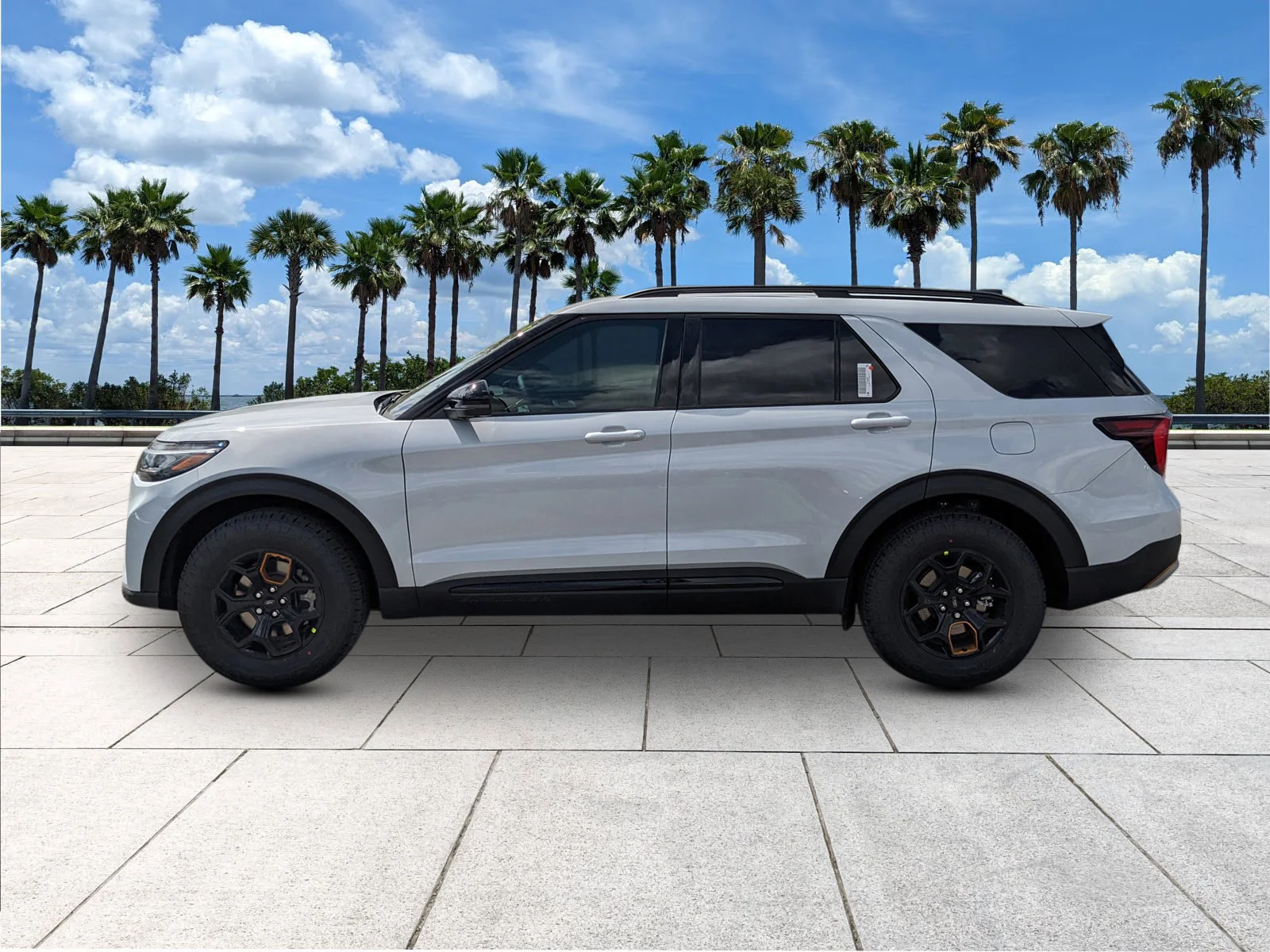 New 2026 Space White Metallic Ford Tremor® image 4