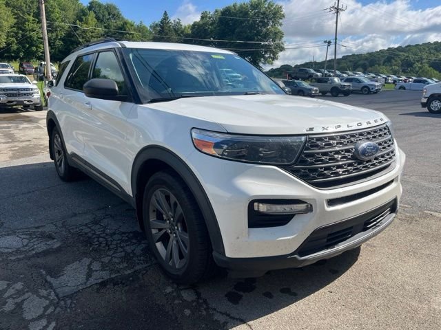 Used 2021 White Ford XLT image 3