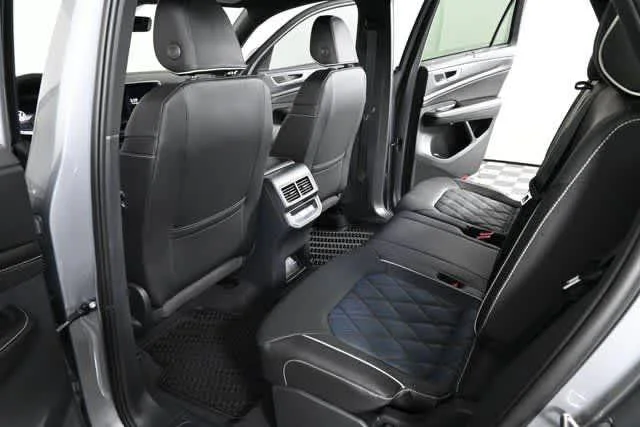 New 2026 silver mist metallic Volkswagen 2.0T SEL Premium R-Line image 25