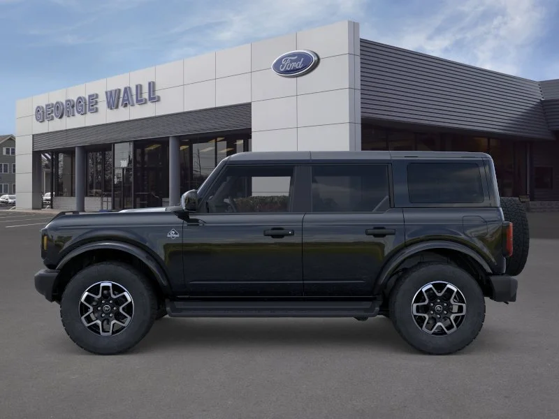 New 2026 Shadow Black Ford Outer Banks® image 28