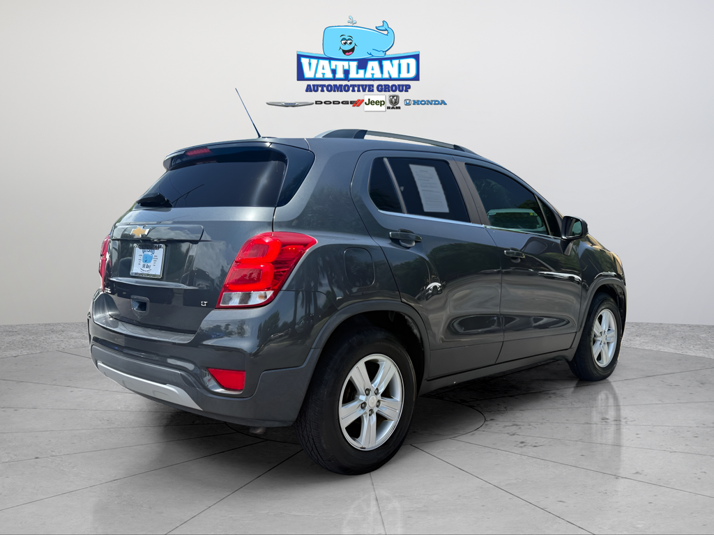 Used 2019 Gray Chevrolet LT image 5