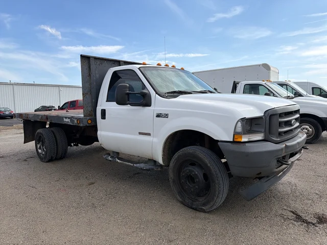2004 Ford F-450 Chassis Cab XL