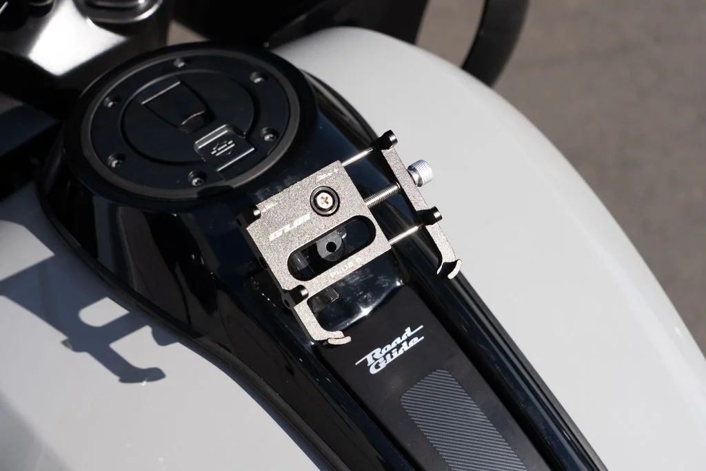 Used 2024 Gray Harley-Davidson FLTRXS image 14