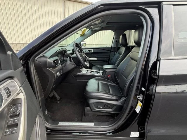 Used 2021 Black Ford Limited image 14
