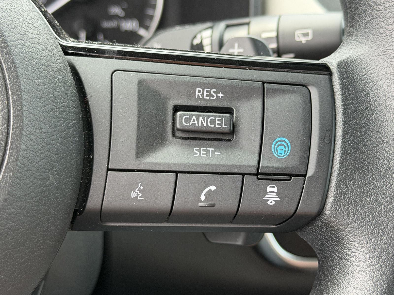 Used 2023 Super Black Nissan SV image 9