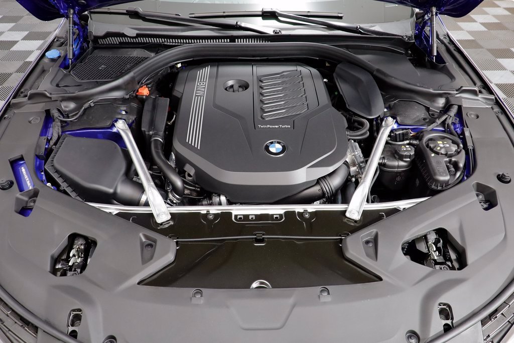 2026 BMW 8 Series 840i - Photo 25