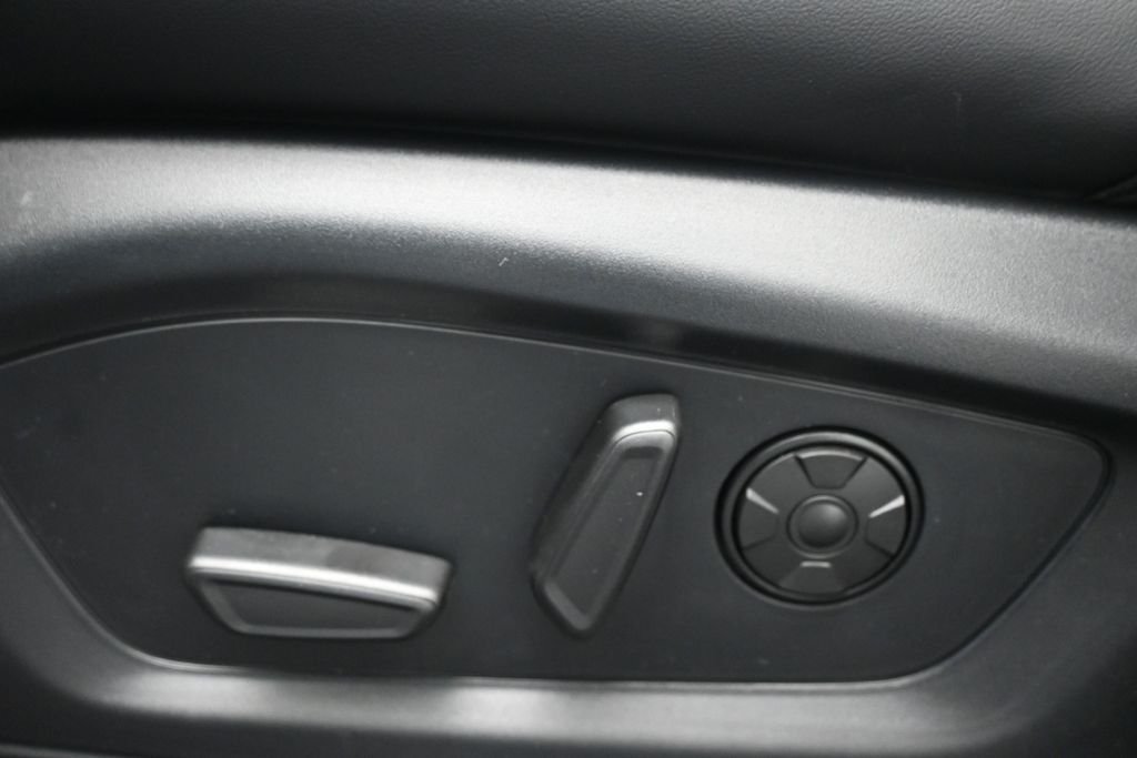 New 2026 Agate Black Metallic Ford ST image 10