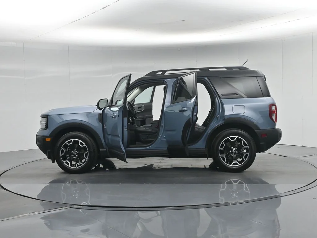 Certified Used 2025 Gray Ford Outer Banks image 38