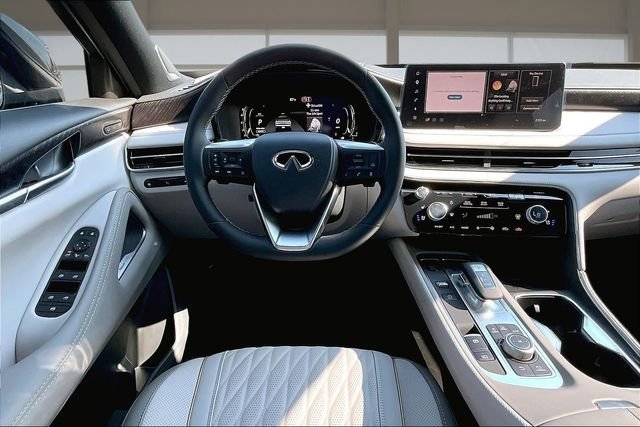 New 2027 2T MNBW BLUE INFINITI AUTOGRAPH image 5