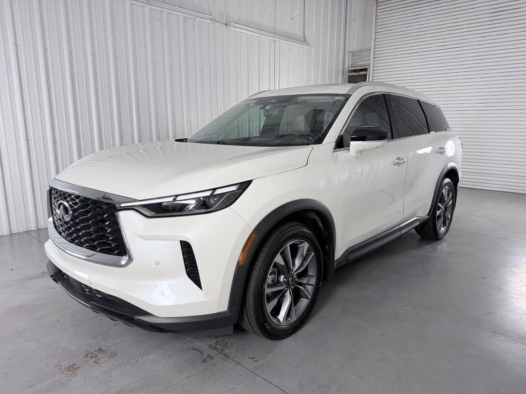2023 INFINITI QX60 LUXE AWD's photo