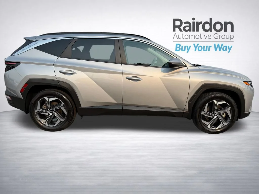 Used 2022 Shimmering Silver Hyundai SEL Convenience image 8