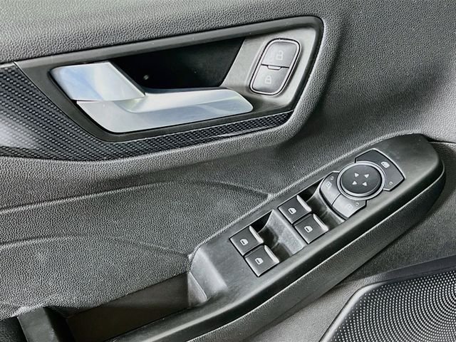 2025 Ford Escape ST-Line - Photo 9