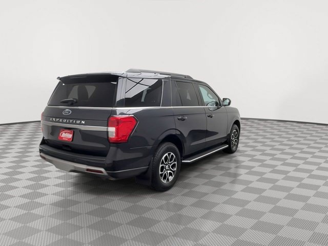 Used 2023 Dark Matter Gray Ford XLT image 41