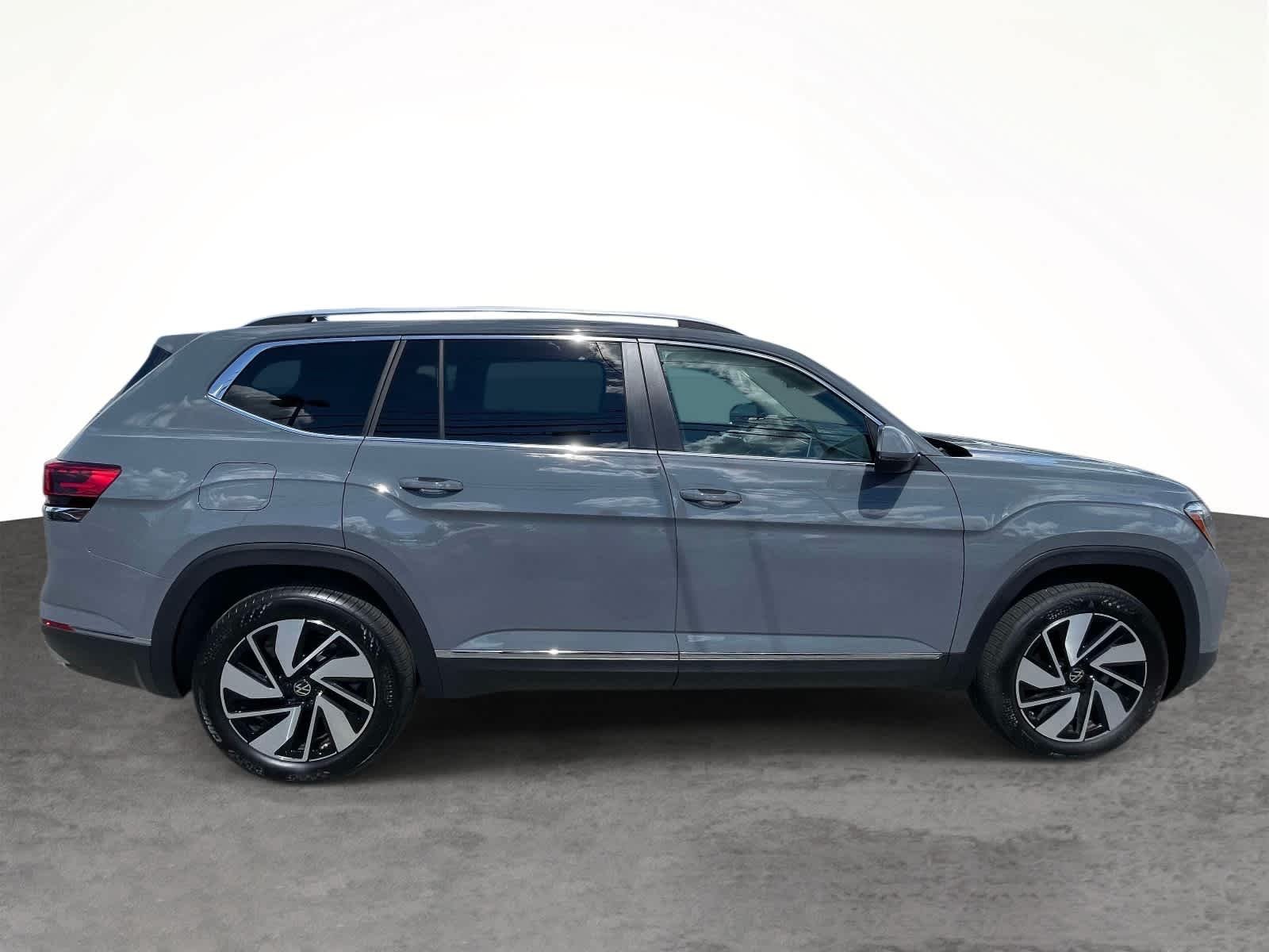 New 2026 Pure Gray Volkswagen 2.0T SEL image 6