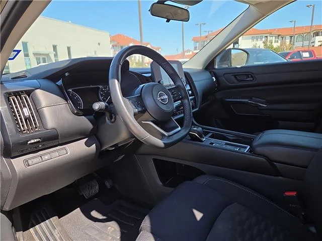 Used 2023 Super Black Nissan SV (A9) Front-Wheel Drive image 9
