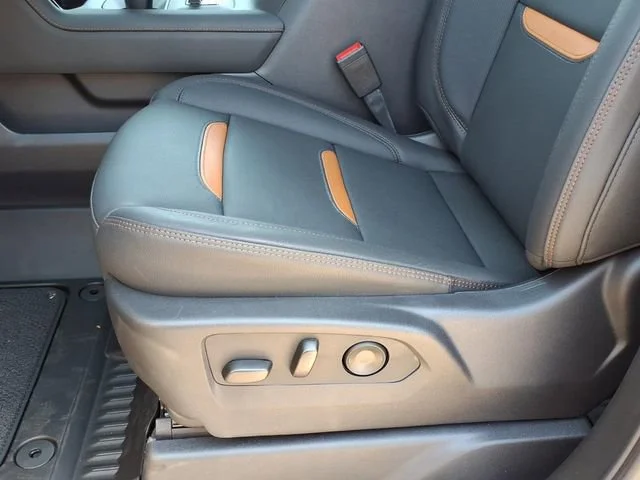 2026 GMC Sierra 1500 AT4 - Photo 10