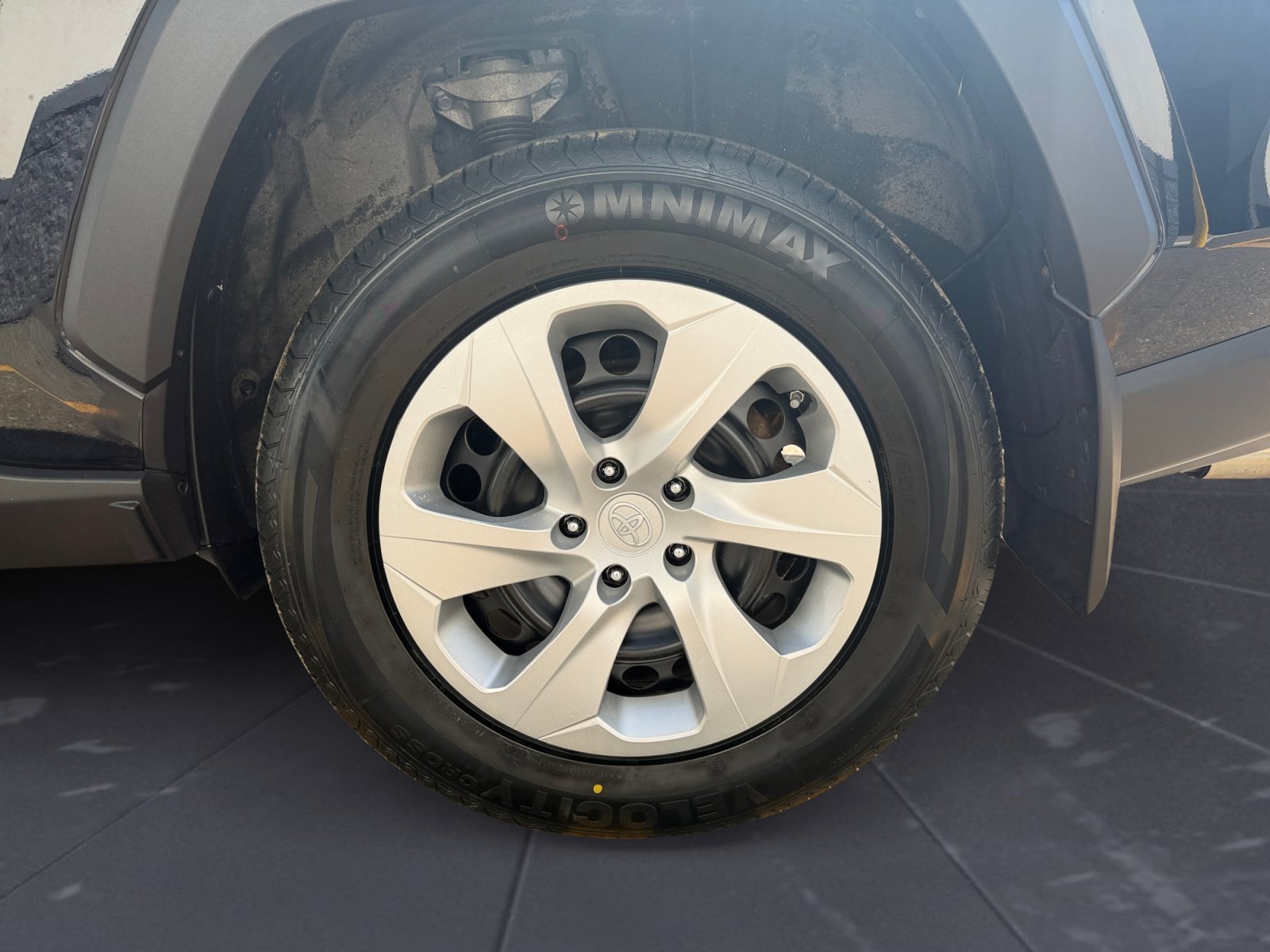 Used 2021 Midnight Black Metallic Toyota LE image 44