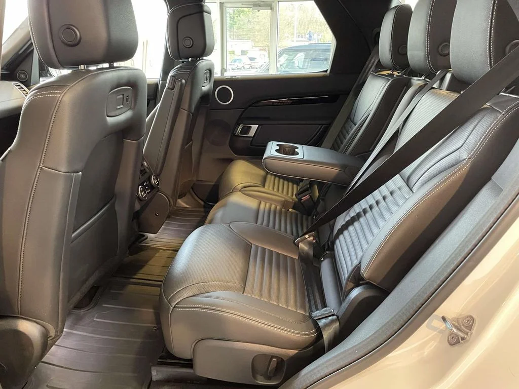 Used 2025 Fuji White Land Rover S image 17