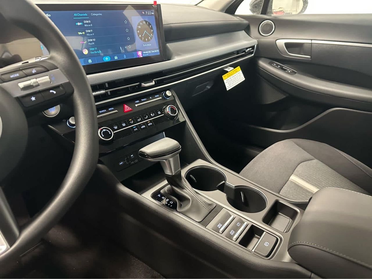 New 2026 Abyss Black Hyundai SE image 23